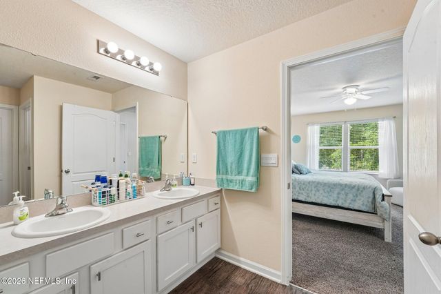 2486 OAK STREAM Drive, Green Cove Springs, FL 32043