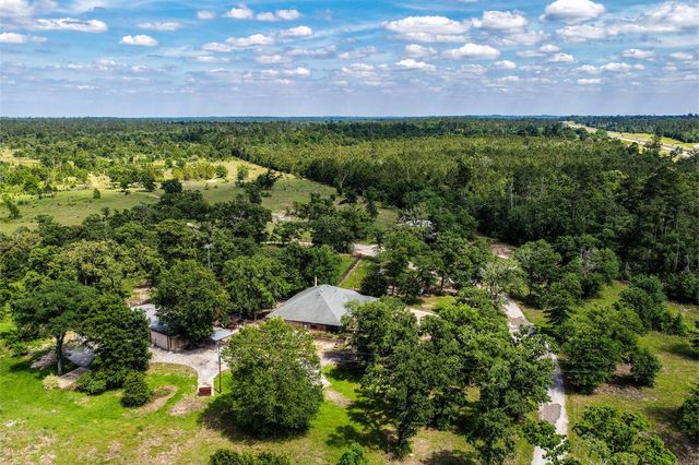 1726 I-45 N, Huntsville, TX 77320