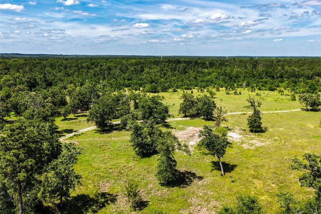 1726 I-45 N, Huntsville, TX 77320