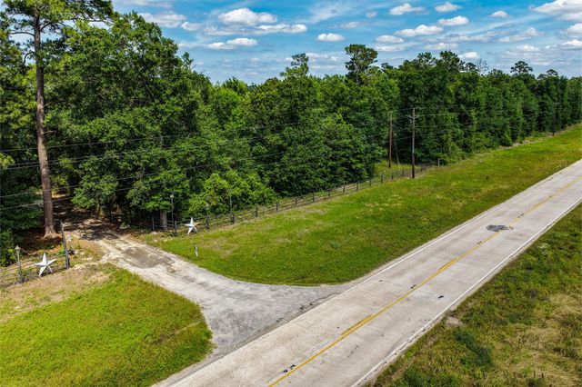 1726 I-45 N, Huntsville, TX 77320