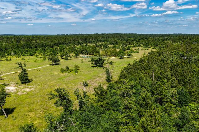 1726 I-45 N, Huntsville, TX 77320