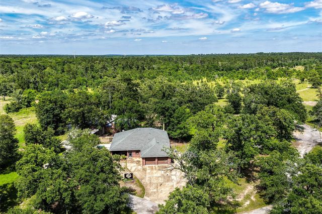 1726 I-45 N, Huntsville, TX 77320