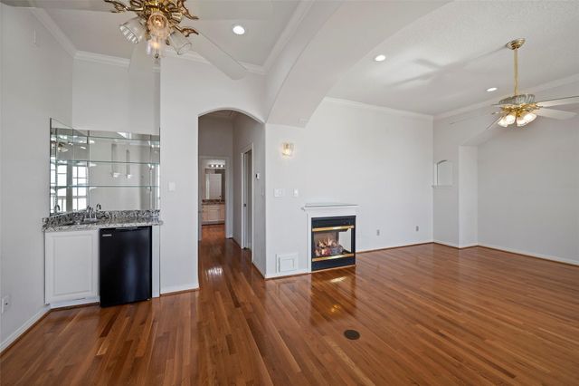 1315 Edwards Drive, Dickinson, TX 77539