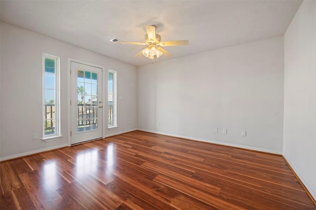 1315 Edwards Drive, Dickinson, TX 77539
