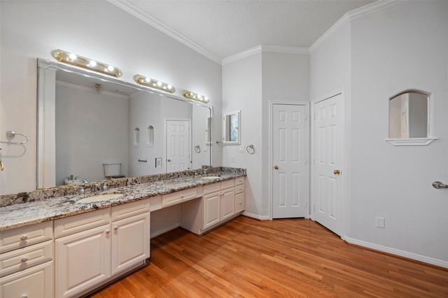 1315 Edwards Drive, Dickinson, TX 77539