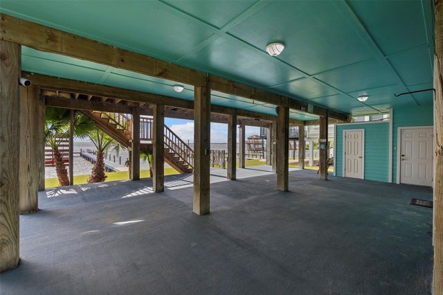 1315 Edwards Drive, Dickinson, TX 77539