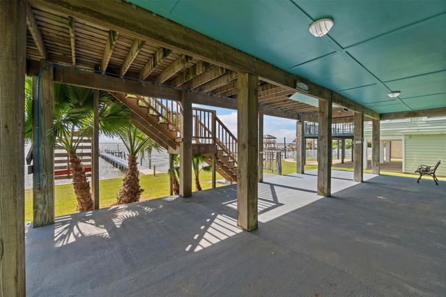 1315 Edwards Drive, Dickinson, TX 77539