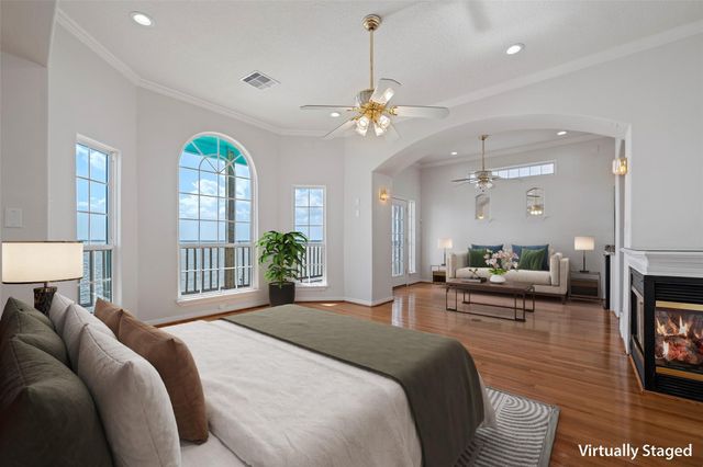 1315 Edwards Drive, Dickinson, TX 77539