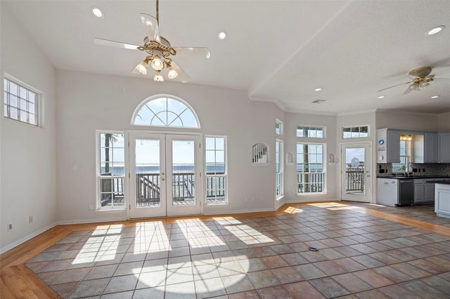 1315 Edwards Drive, Dickinson, TX 77539