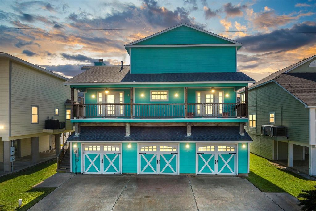 1315 Edwards Drive, Dickinson, TX 77539