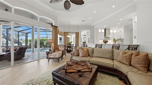 7637 COVE TERRACE, Sarasota, FL 34231