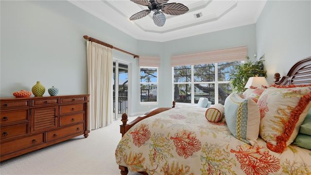 7637 COVE TERRACE, Sarasota, FL 34231
