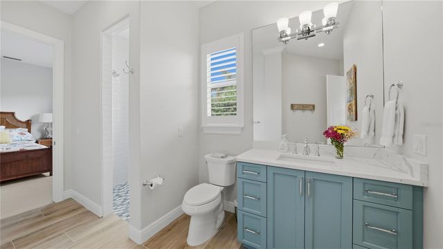 7637 COVE TERRACE, Sarasota, FL 34231