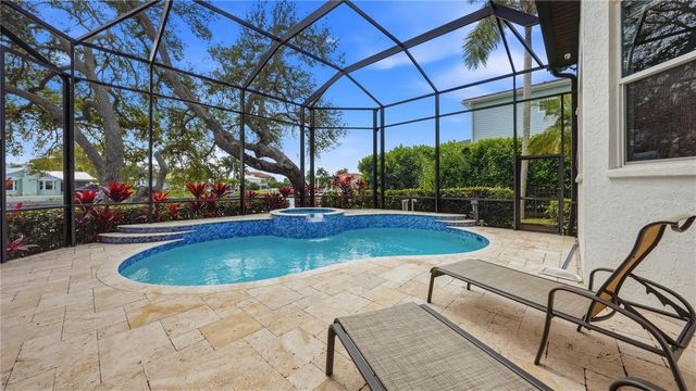 7637 COVE TERRACE, Sarasota, FL 34231