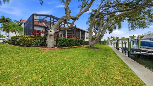 7637 COVE TERRACE, Sarasota, FL 34231