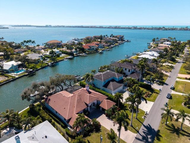 7637 COVE TERRACE, Sarasota, FL 34231