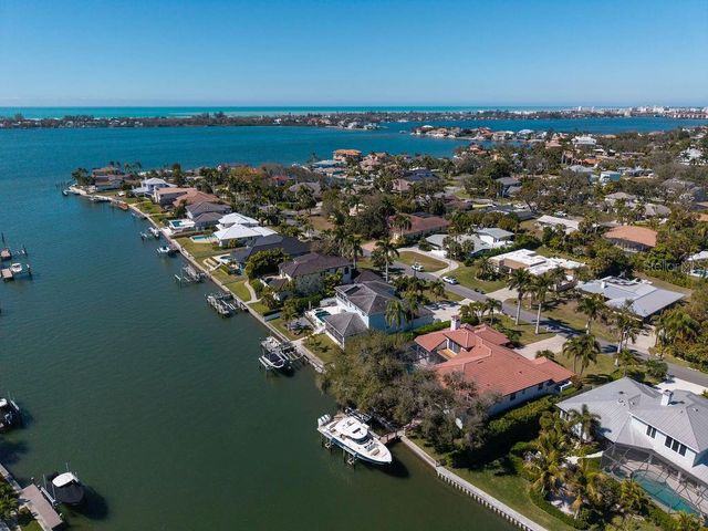 7637 COVE TERRACE, Sarasota, FL 34231