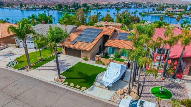 22336 Loch Lomond, Canyon Lake, CA 92587