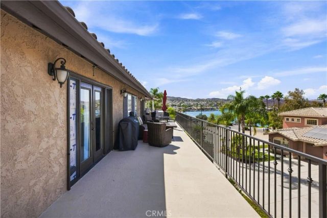 22336 Loch Lomond, Canyon Lake, CA 92587