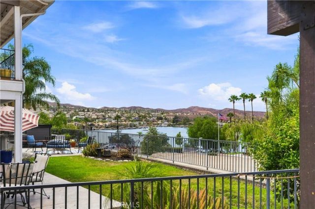 22336 Loch Lomond, Canyon Lake, CA 92587