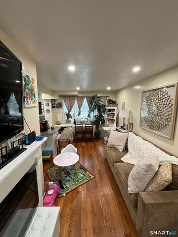 325 North Bishop Avenue 18, Bridgeport, CT 06610