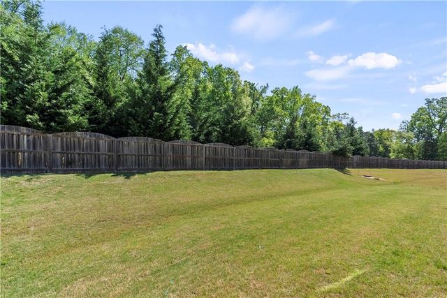 180 Sophie Circle, Locust Grove, GA 30248