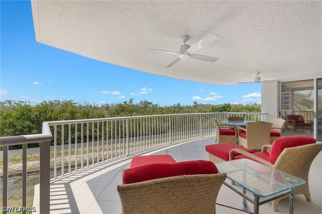 6849 Grenadier BLVD 201, Naples, FL 34108