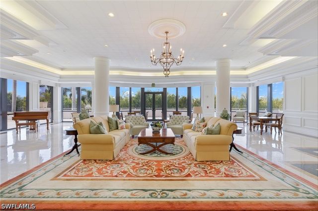 6849 Grenadier BLVD 201, Naples, FL 34108