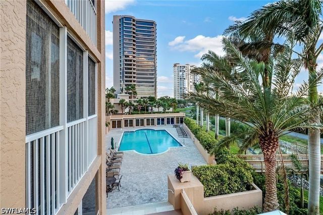 6849 Grenadier BLVD 201, Naples, FL 34108