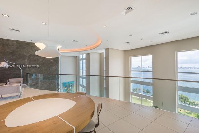 1900 N Bayshore Dr 3707, Miami, FL 33132