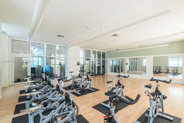 1900 N Bayshore Dr 3707, Miami, FL 33132