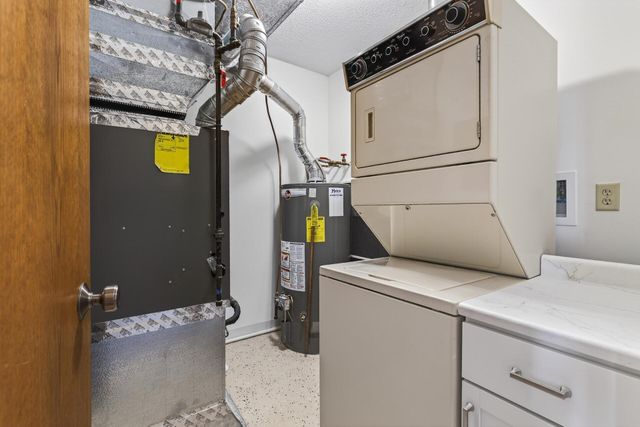 7948 Charles Way, Inver Grove Heights, MN 55076