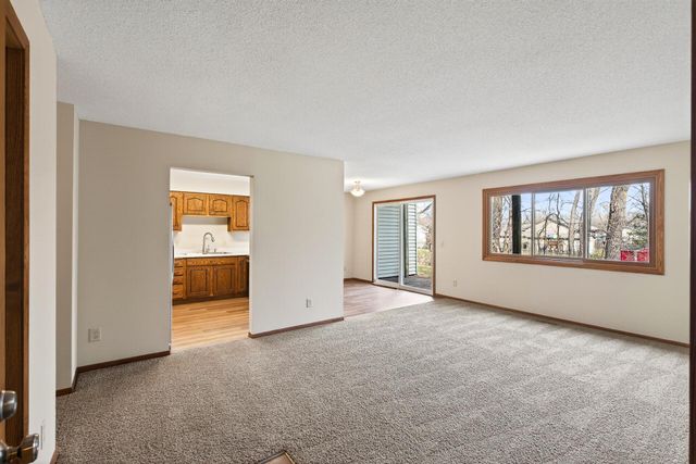 7948 Charles Way, Inver Grove Heights, MN 55076