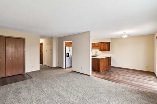 7948 Charles Way, Inver Grove Heights, MN 55076