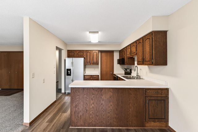 7948 Charles Way, Inver Grove Heights, MN 55076