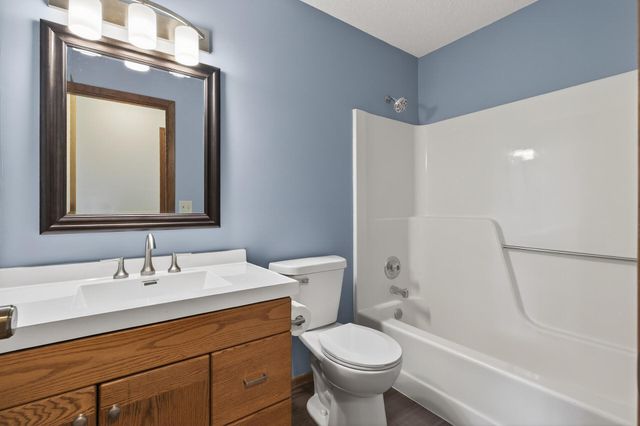 7948 Charles Way, Inver Grove Heights, MN 55076