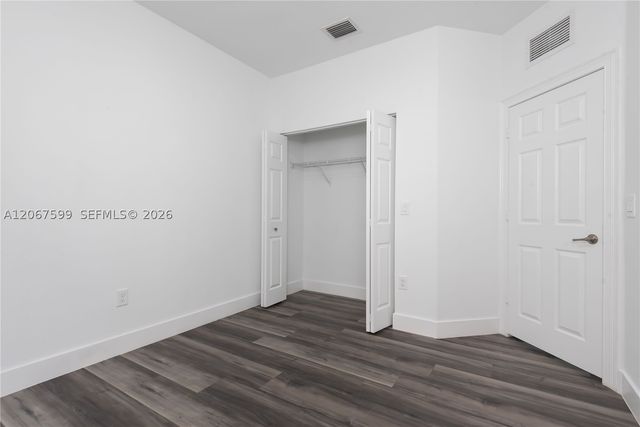10235 NW 87th Ter, Doral, FL 33178