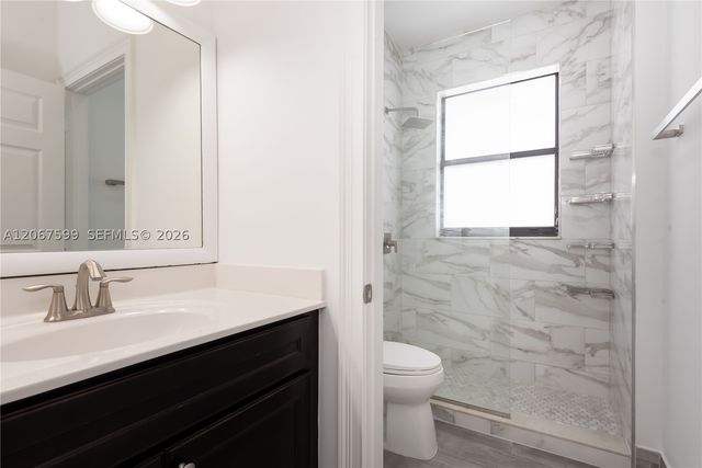 10235 NW 87th Ter, Doral, FL 33178