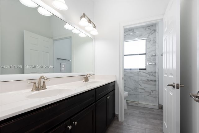 10235 NW 87th Ter, Doral, FL 33178
