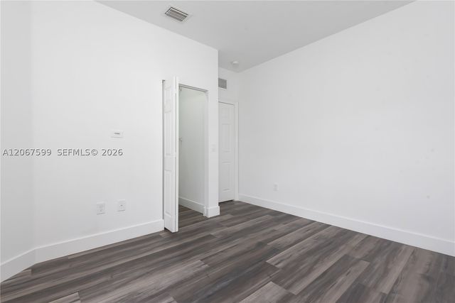 10235 NW 87th Ter, Doral, FL 33178
