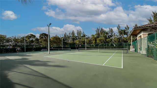 10235 NW 87th Ter, Doral, FL 33178