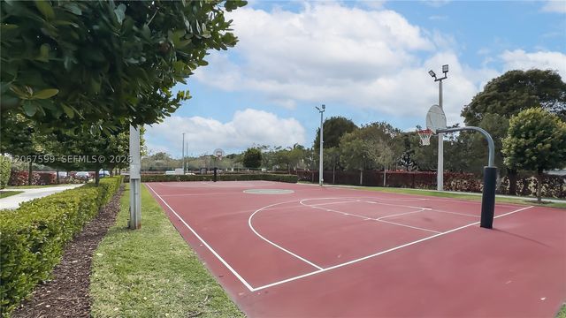 10235 NW 87th Ter, Doral, FL 33178