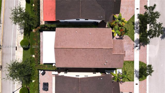 10235 NW 87th Ter, Doral, FL 33178