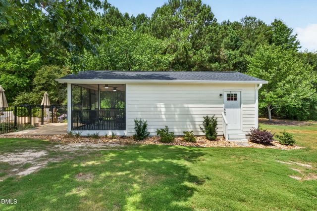 145 Huntington Drive, Dunn, NC 28334