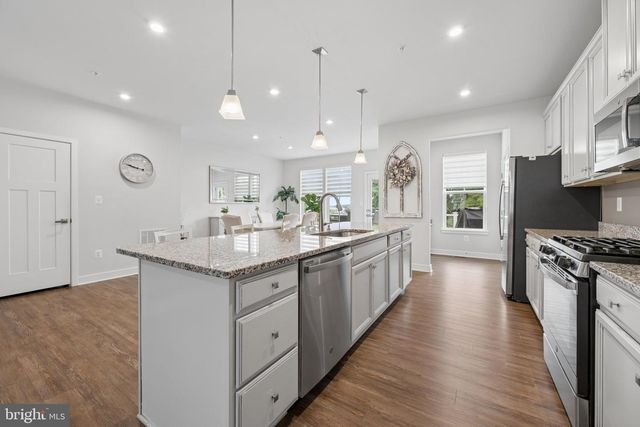 3062 SHAWS RD, Edgemere, MD 21219