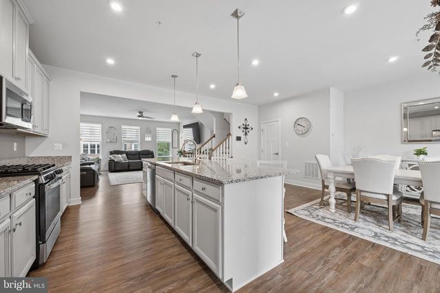 3062 SHAWS RD, Edgemere, MD 21219