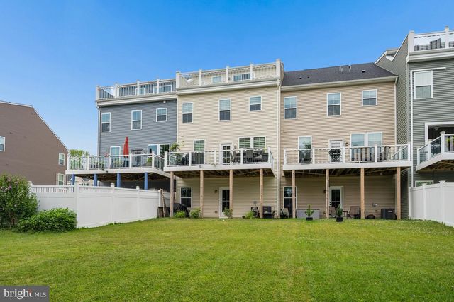 3062 SHAWS RD, Edgemere, MD 21219