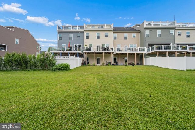 3062 SHAWS RD, Edgemere, MD 21219