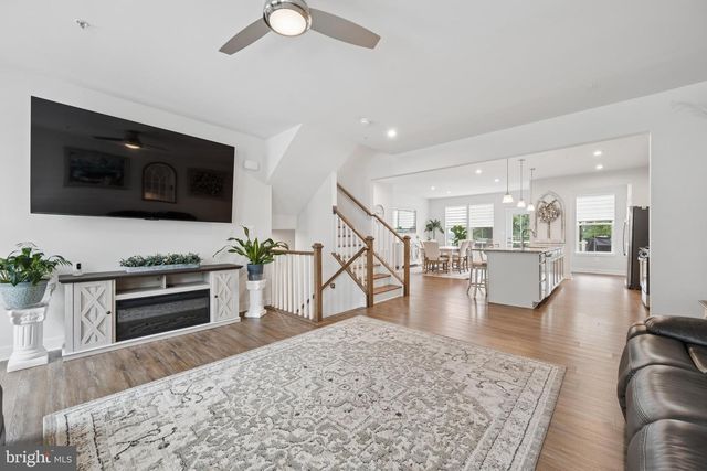3062 SHAWS RD, Edgemere, MD 21219