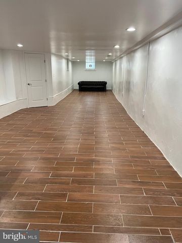 5446 W MARKET ST, Philadelphia, PA 19139